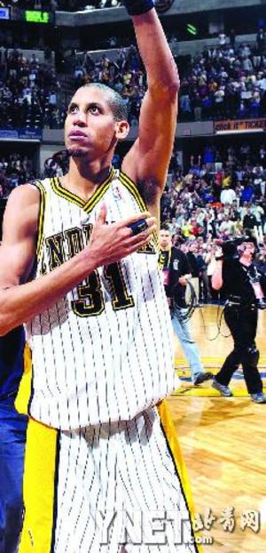 尼引起了英 尼引起了英